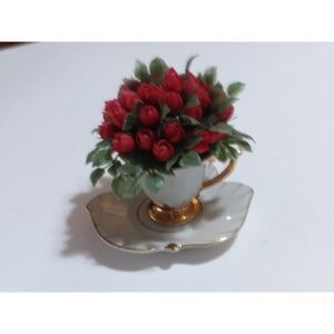 Inarco Japan Teacup Saucer with Roses